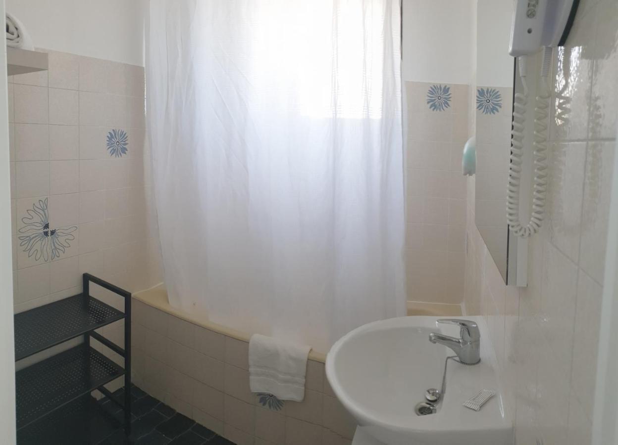 Hotel Chanteplage Сен Сир сюр Мер Екстериор снимка